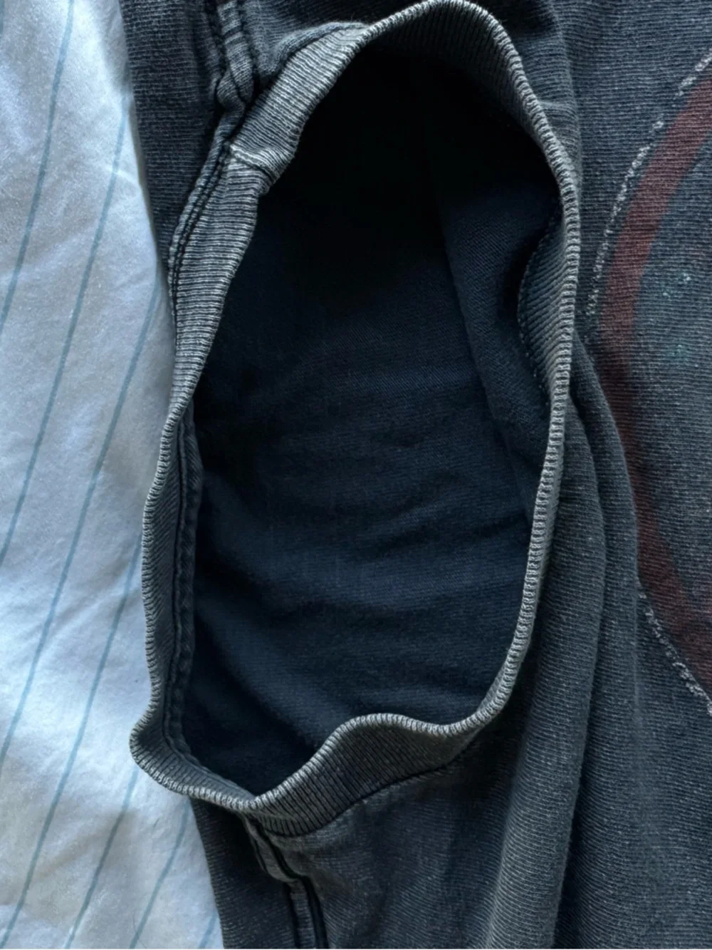Brandy Melville Van Halen Graphic T-ee. Size: Small - Picture 3 of 5